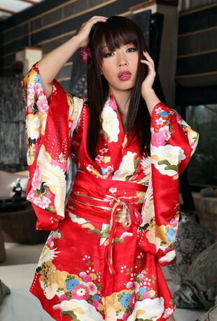 Killer Chinese model Marica Hase..