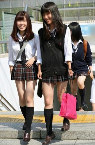 Pinch on Japanese College girls