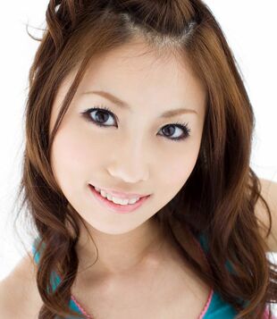 Japanese tiny young woman Risa..