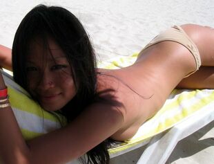 Non naked chinese teenages with