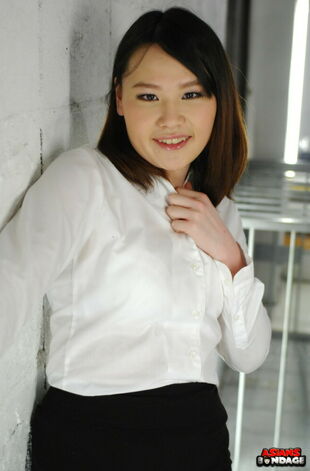 Chinese woman Aki Sasahara is