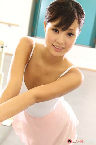 Asian ballerina Ruri Kinoshita